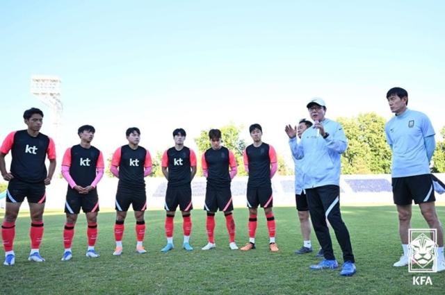 九游app下载最新版本-黄善洪国奥亚运一肩双挑 韩国队亚运会誓夺三连冠